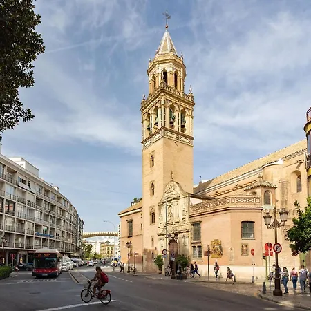 Descalzos Center By Valcambre